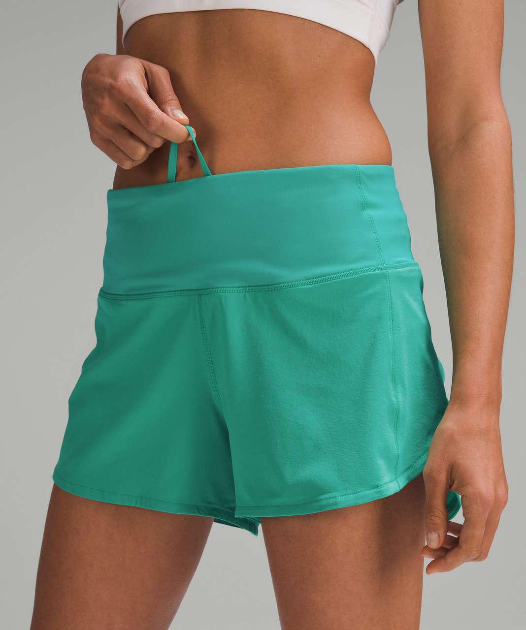 NWT Lululemon Speed Up LR Low-Rise Short 2.5” Kelly Green Size 10