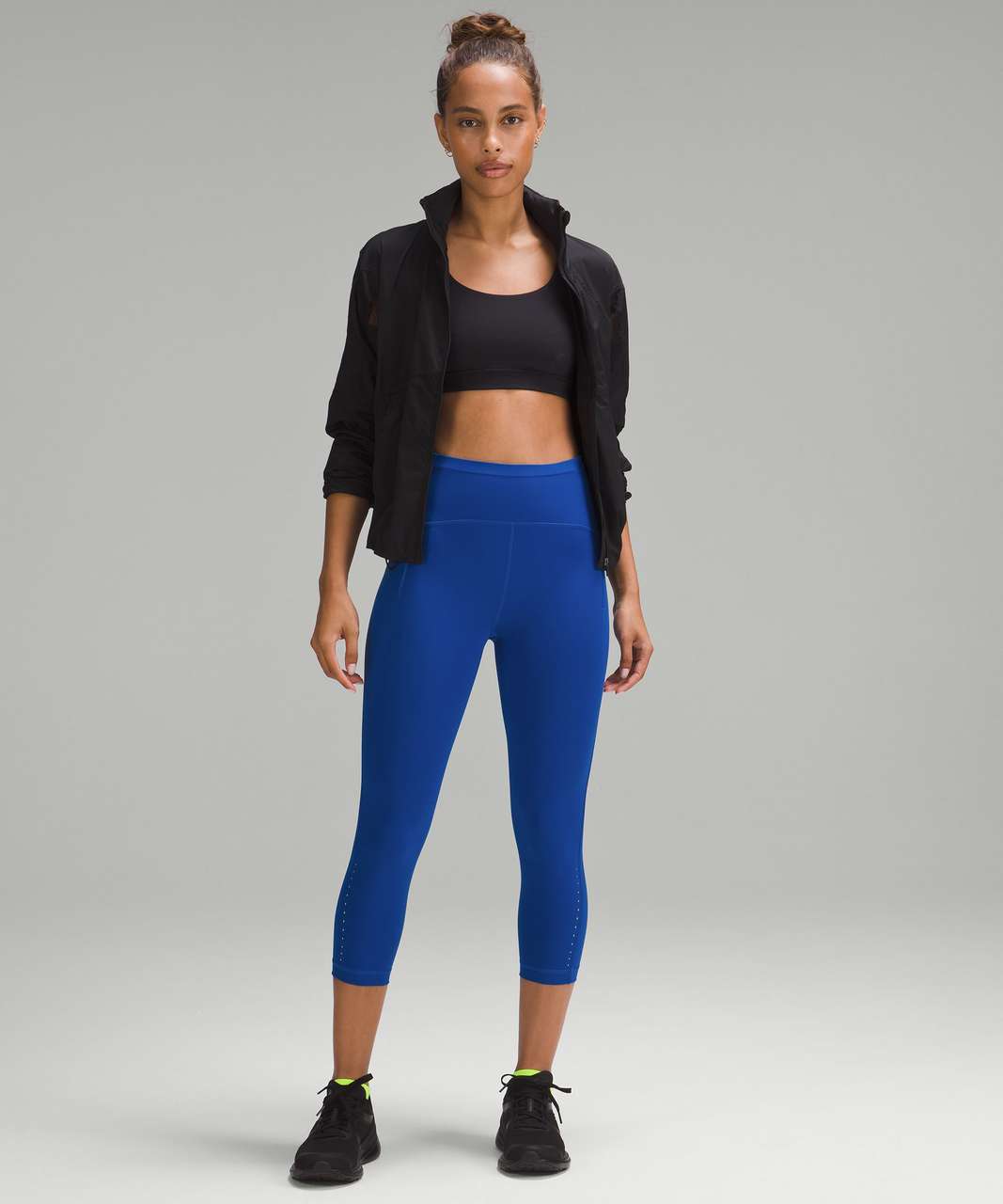 WT Cropped long sleeve Iron blue and WT leggings Chambray. Love blue colors  😻 : r/lululemon