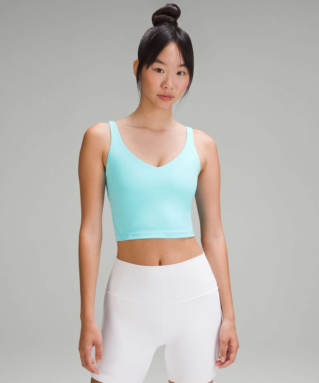 https://storage.googleapis.com/lulu-fanatics/product/84876/1280/lululemon-lululemon-align-tank-top-cyan-blue-049226-450447.jpg