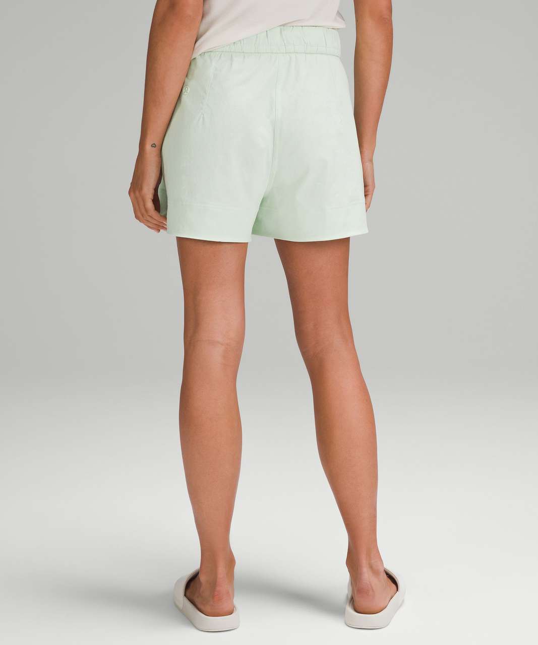 Lululemon Cinchable Waist High-Rise Woven Short 3.5" - Kohlrabi Green