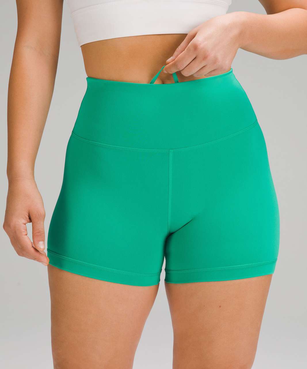 Lululemon Wunder Train Contour Fit High-Rise Short 4" - Kelly Green