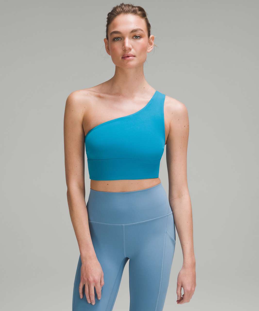 Cyan blue align leggings and asymmetrical bra size 6 in both : r/lululemon