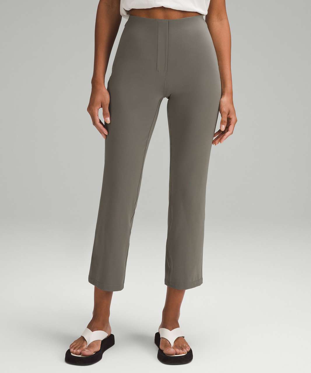 Smooth Fit Pull-On High-Rise Cropped Pant