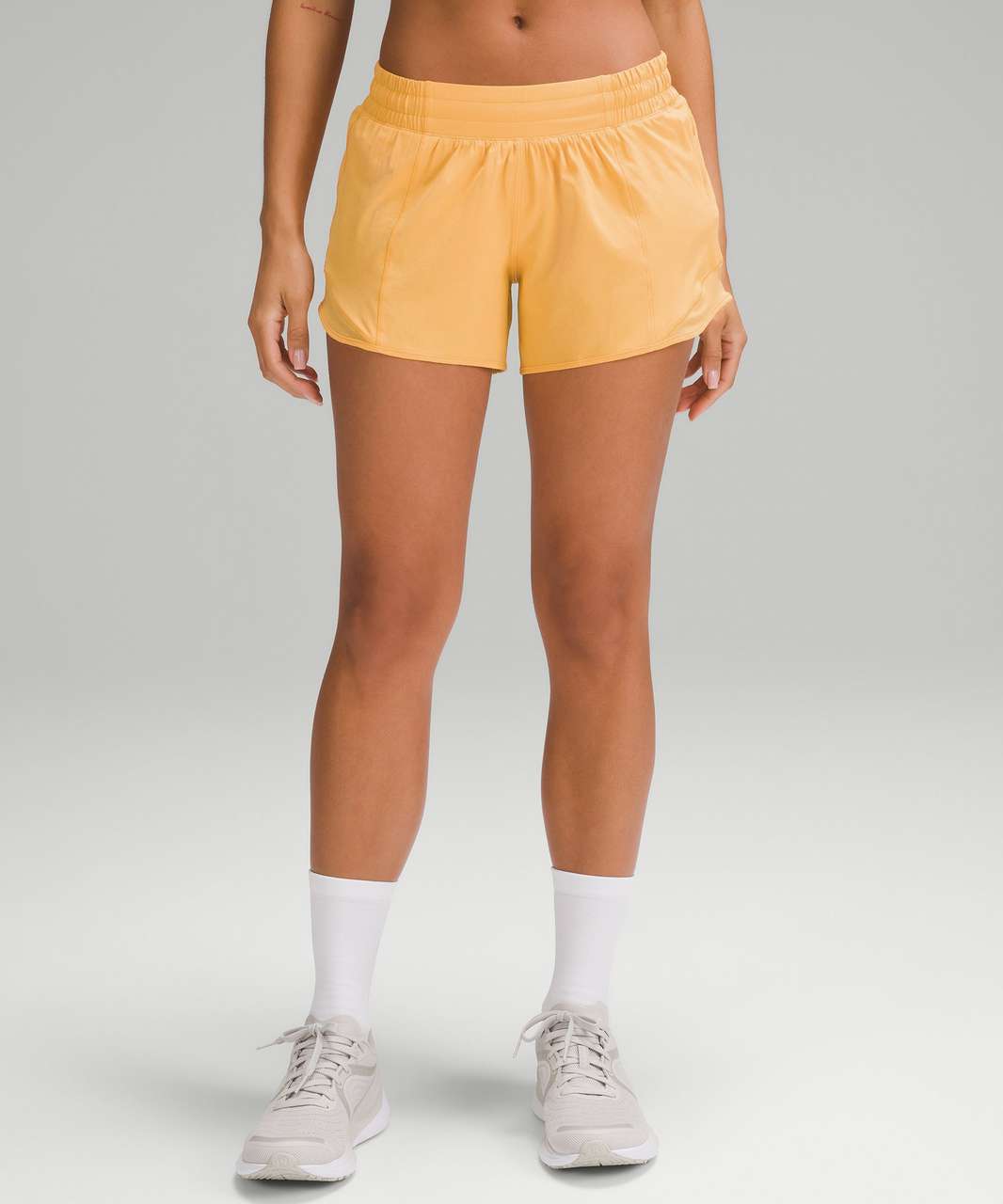 Lululemon Hotty Hot Low-Rise Lined Short 4" - Mango Dream