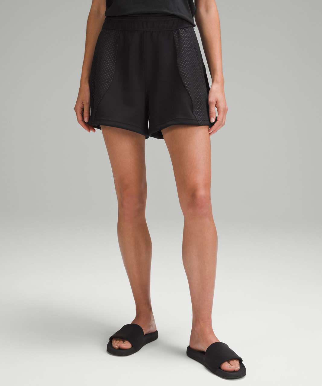 Lululemon Embossed Panel High-Rise Short 4" - Black