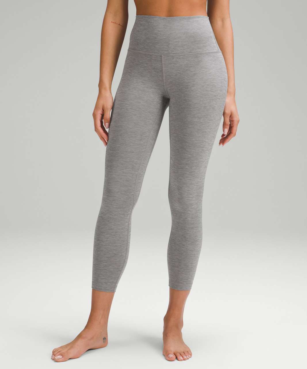 LULULEMON leggings in grey size 8 Medium, Women's Fashion, Activewear on  Carousell