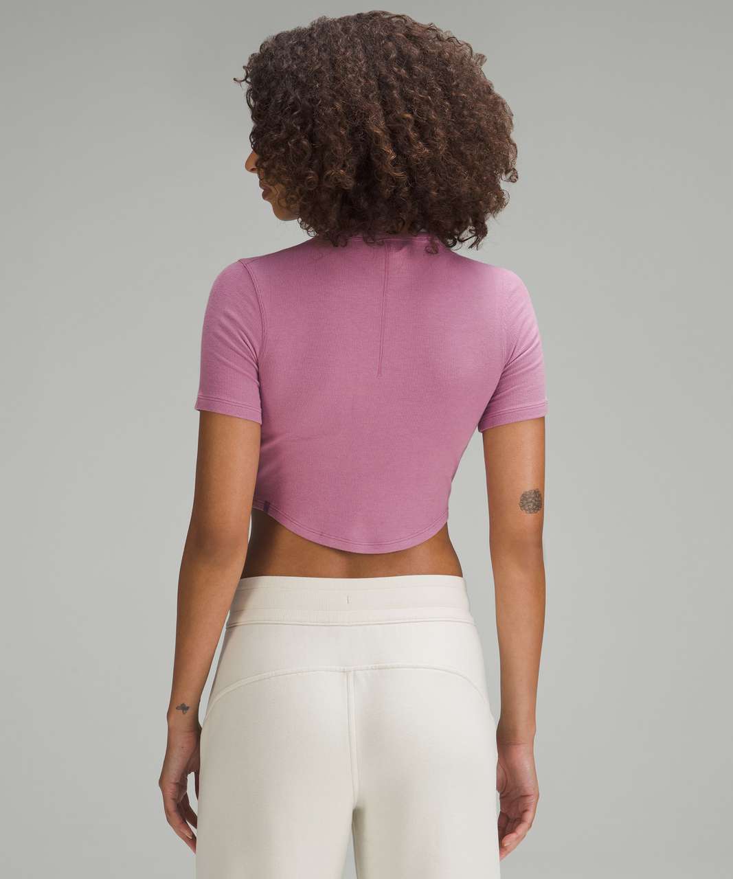 NWT Lululemon Softstreme Gathered Womens Magenta After Workout Shirt - Size  8