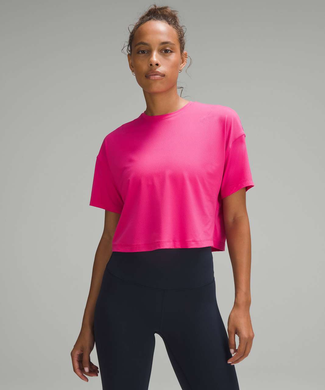 Training Short Sleeve Crop Top - Pink