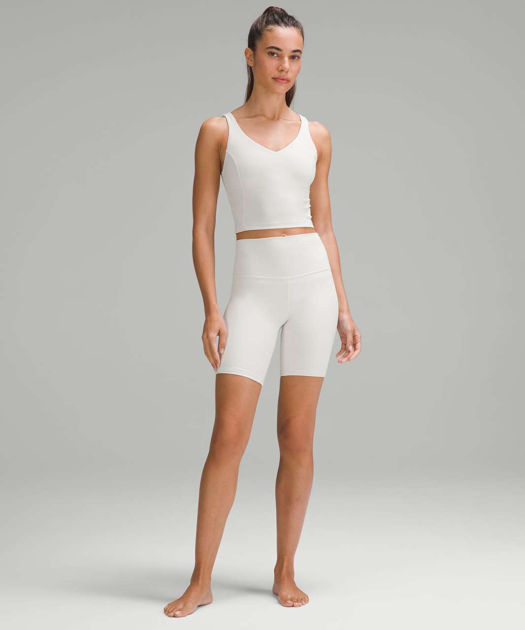 White Align Tank (8) and Light Chrome Align Legging (6); Align Tank sizing  for 30DDD and Double Lined thoughts in the comments! : r/lululemon