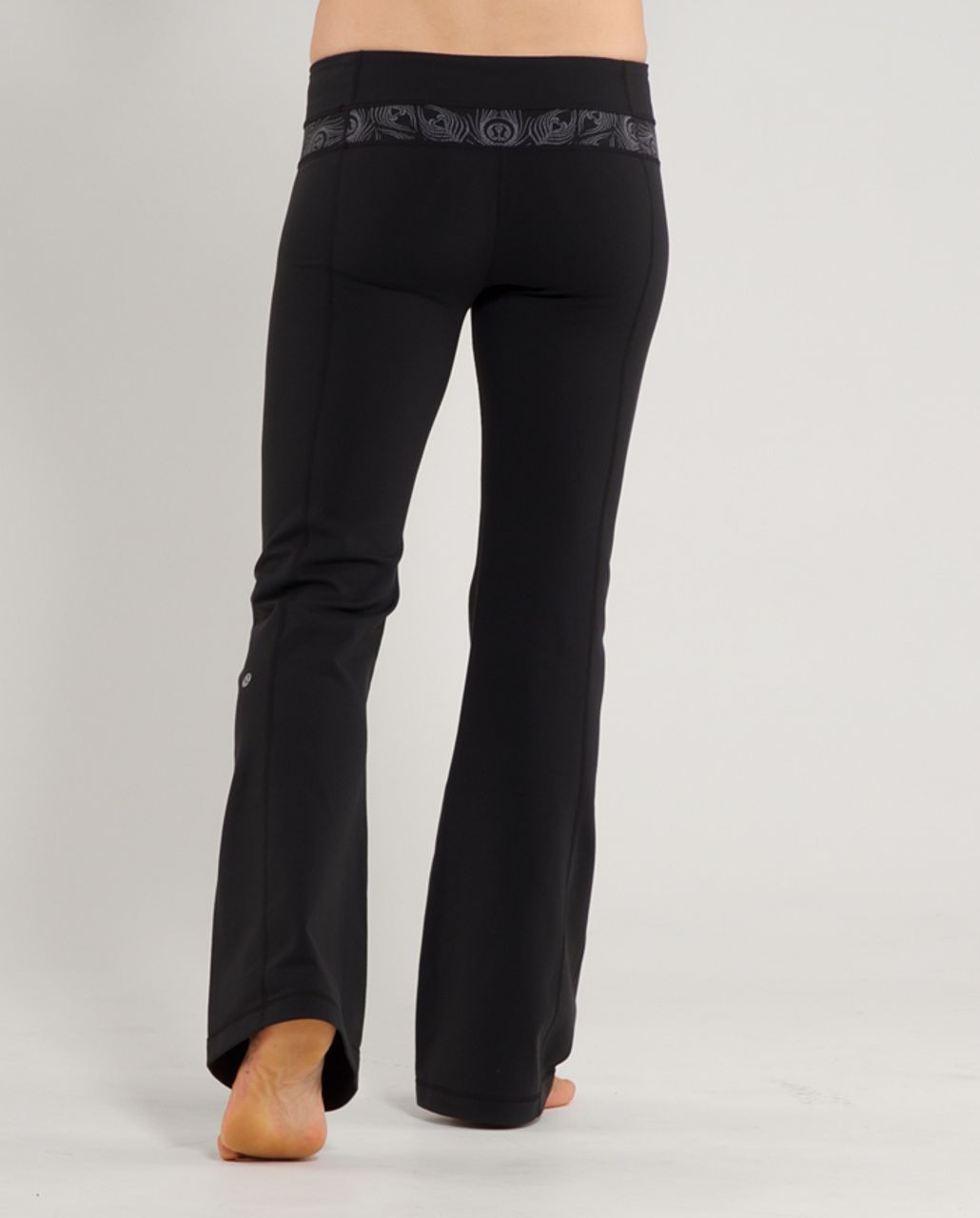 Lululemon Groove Pant (Tall) - Black /  Silver Peacock Lace Reflective /  Black Space Dye