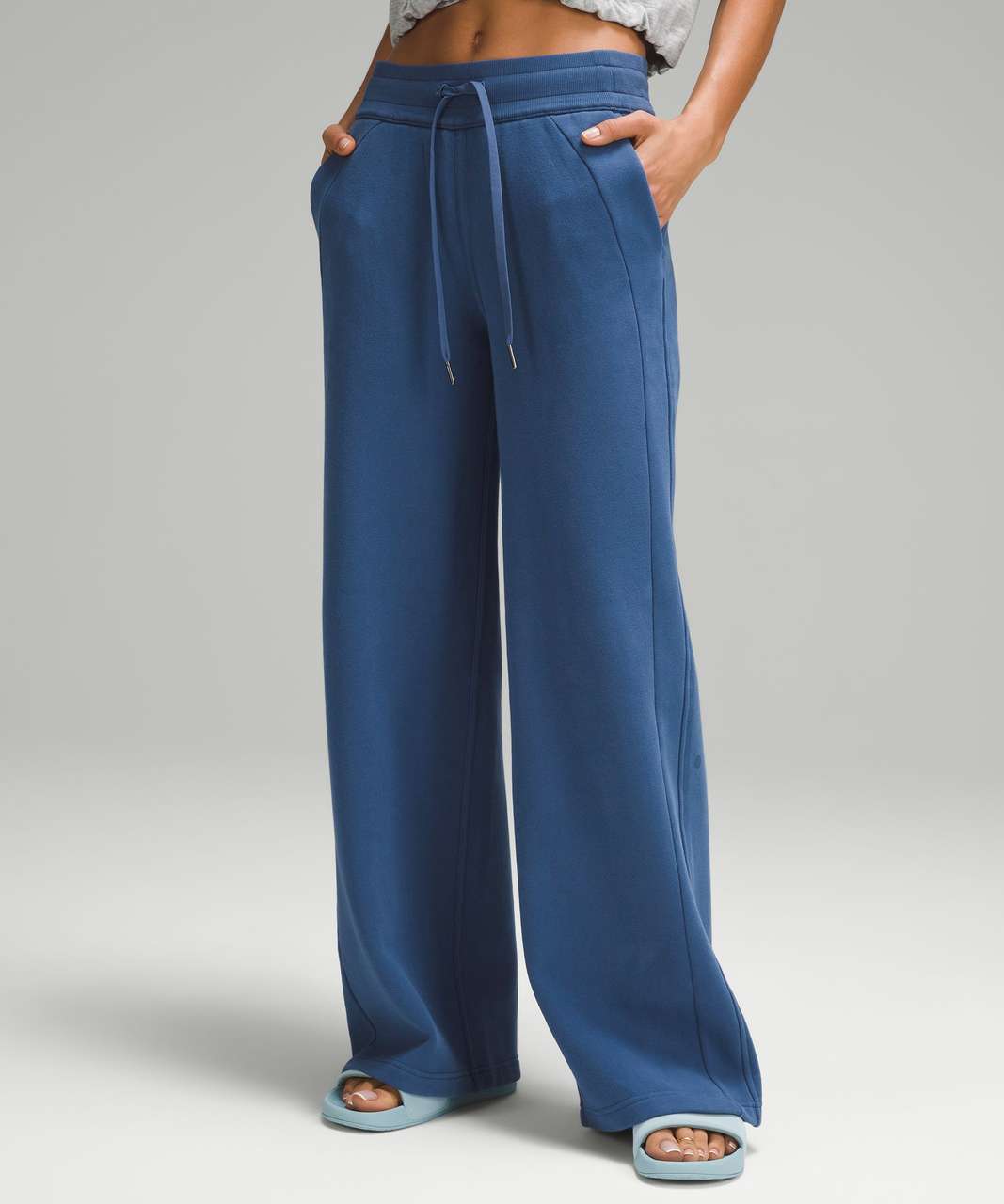 Scuba Mid-Rise Wide-Leg Pant *Velvet Cord