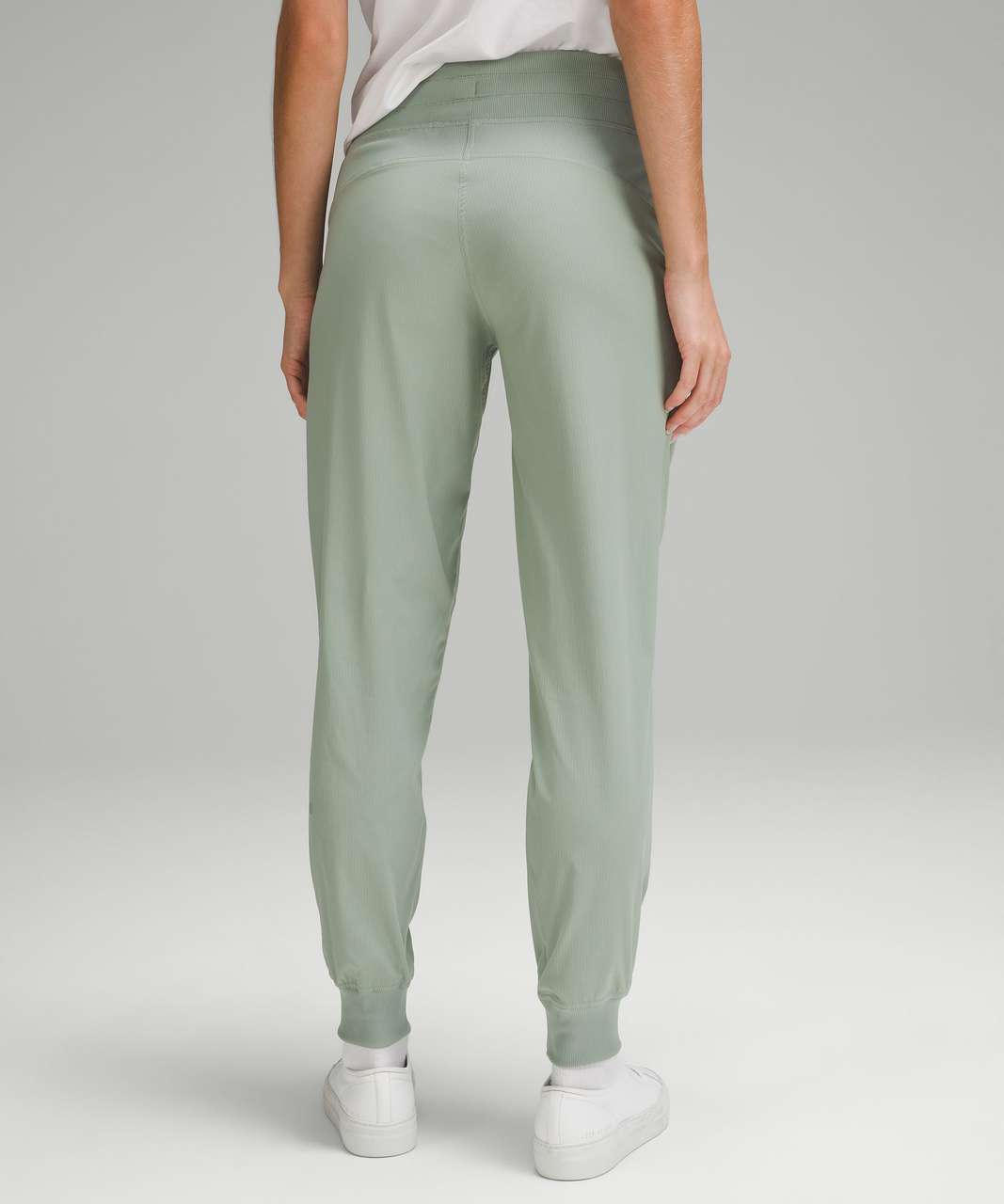 Dream Lounge Jogger - Sage Green - Mountain Moverz