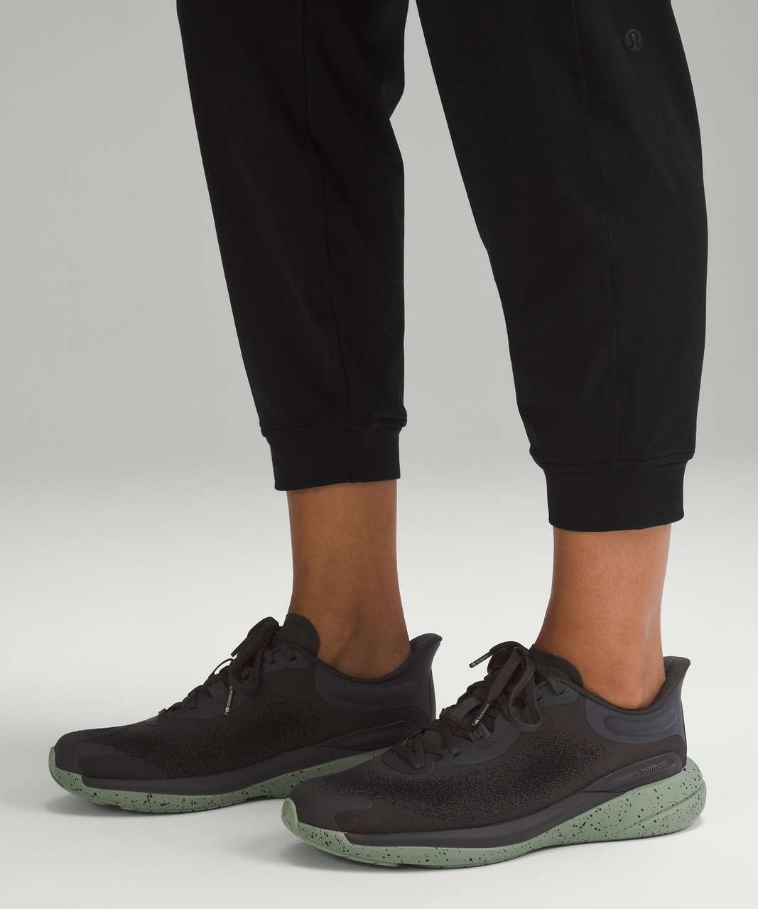 Lululemon Soft Jersey Classic-Fit Mid-Rise Jogger - Black