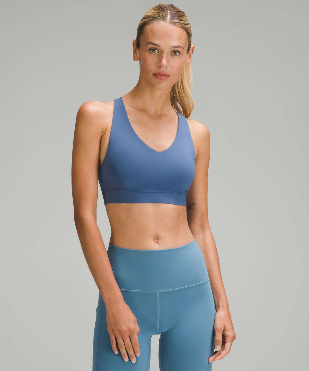 Lululemon Envital Bra *Medium Support B/C Cup - Pitch Blue - lulu fanatics