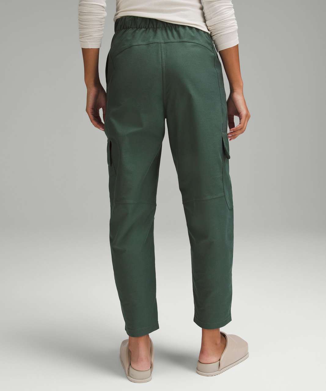 Lululemon Light Utilitech Cargo Pocket High-Rise Pant - Dark Forest