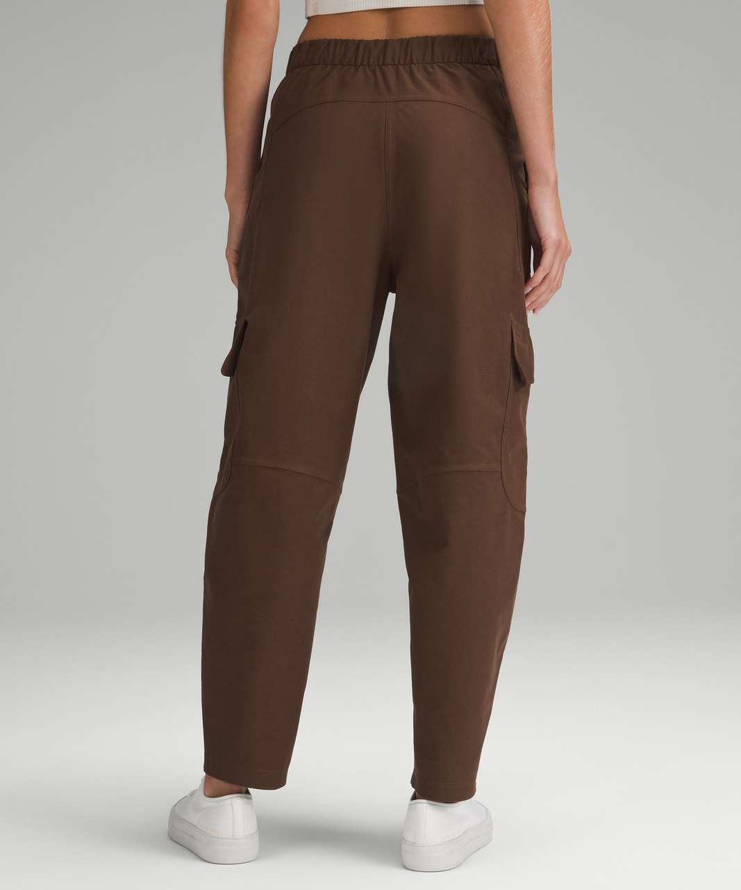 Utilitech cargo pocket high rise pants in roasted brown and