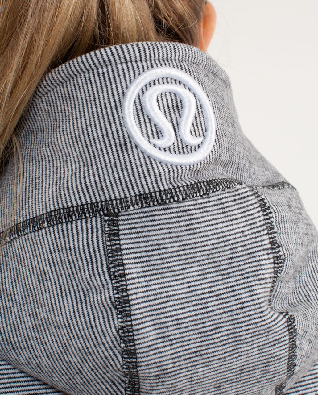 Lululemon Scuba Hoodie *Stripe - White Black Mircostripe