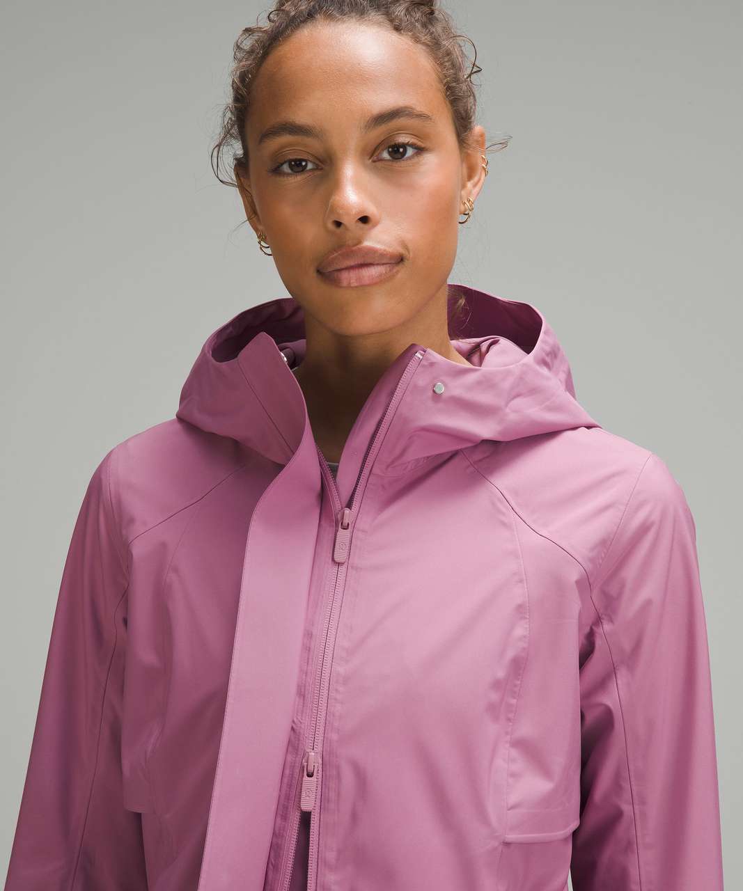 Lululemon Rain Rebel Jacket - Velvet Dust