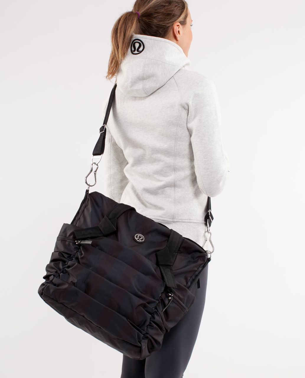 Lululemon Triumphant Tote - Black - lulu fanatics