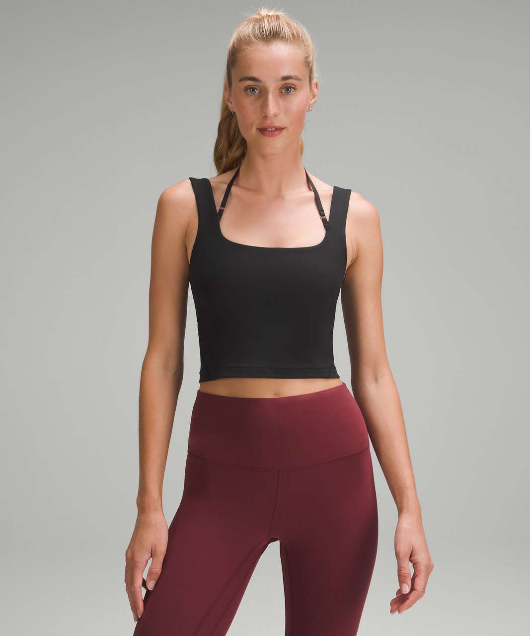 Anyone else not a fan of the thicker straps on the newer align tanks? Not  sure if I like how it looks : r/lululemon