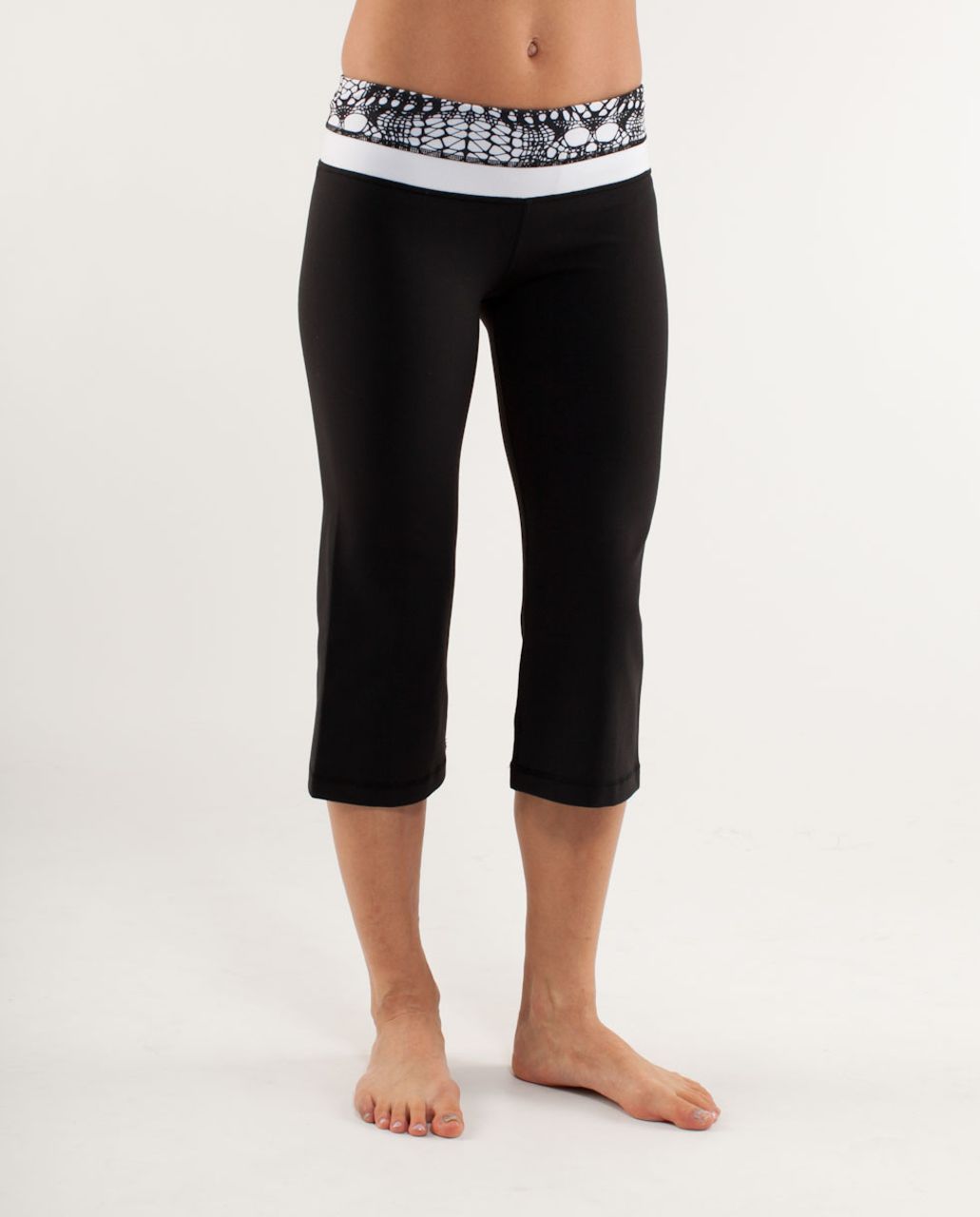 Lululemon Groove Crop - Black /  White Black Glacier Lace /  White Black Glacier Lace