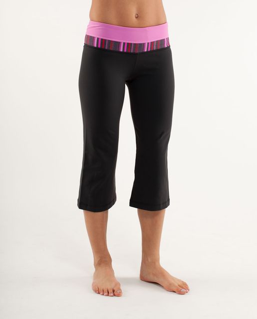 Lululemon Groove Crop - Black - lulu fanatics