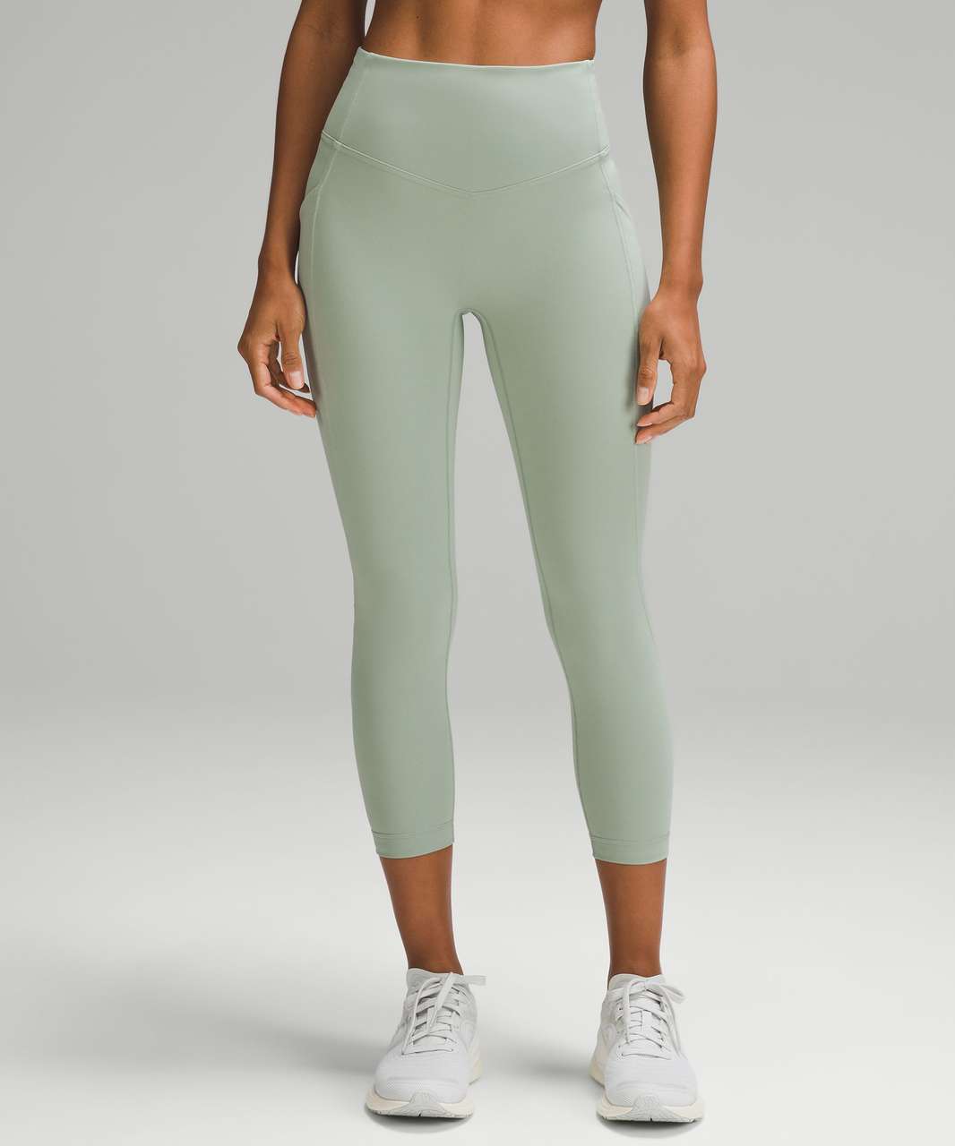 Which Lululemon Leggings Have the Symbol on the Leg? - Playbite