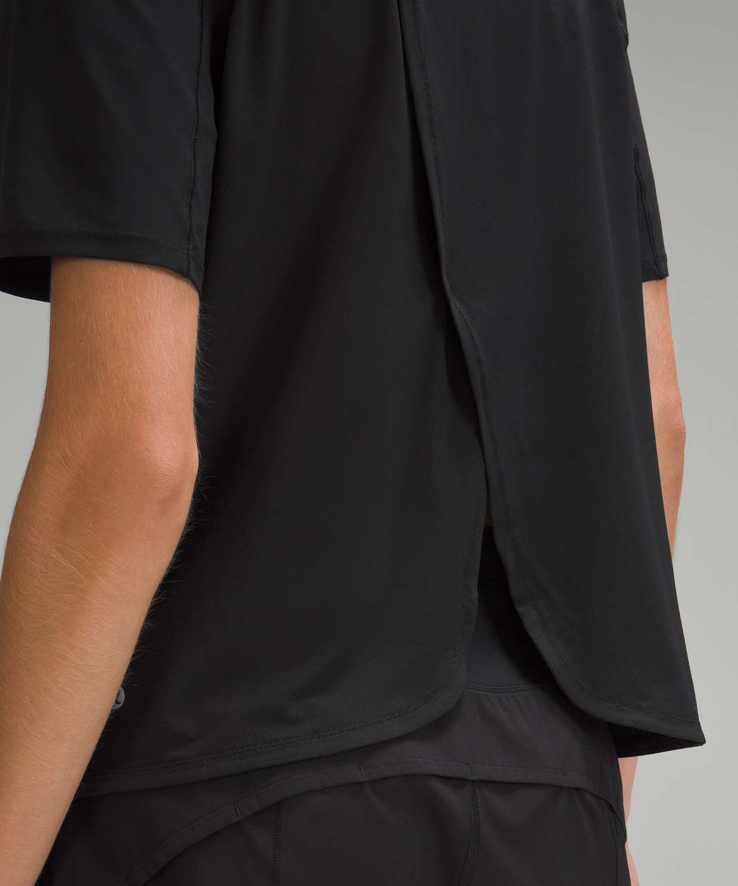 Lululemon Mesh Panelled UV Protection Running T-Shirt - Black