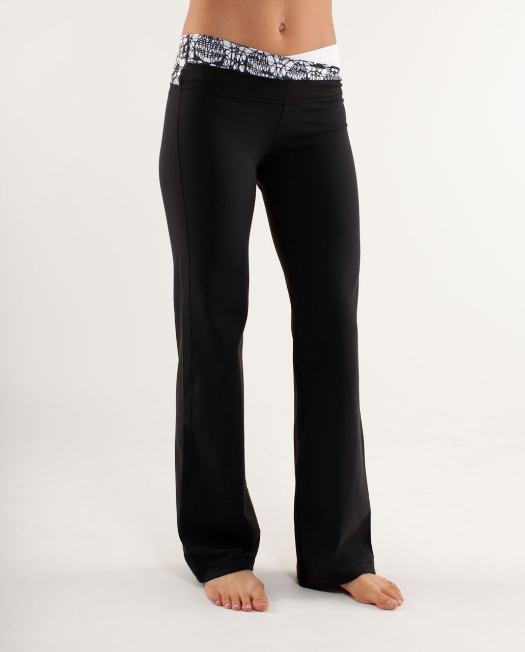 Lululemon Astro Pant (Regular) - Black /  Black Glacier Lace Embossed /  White Black Glacier Lace