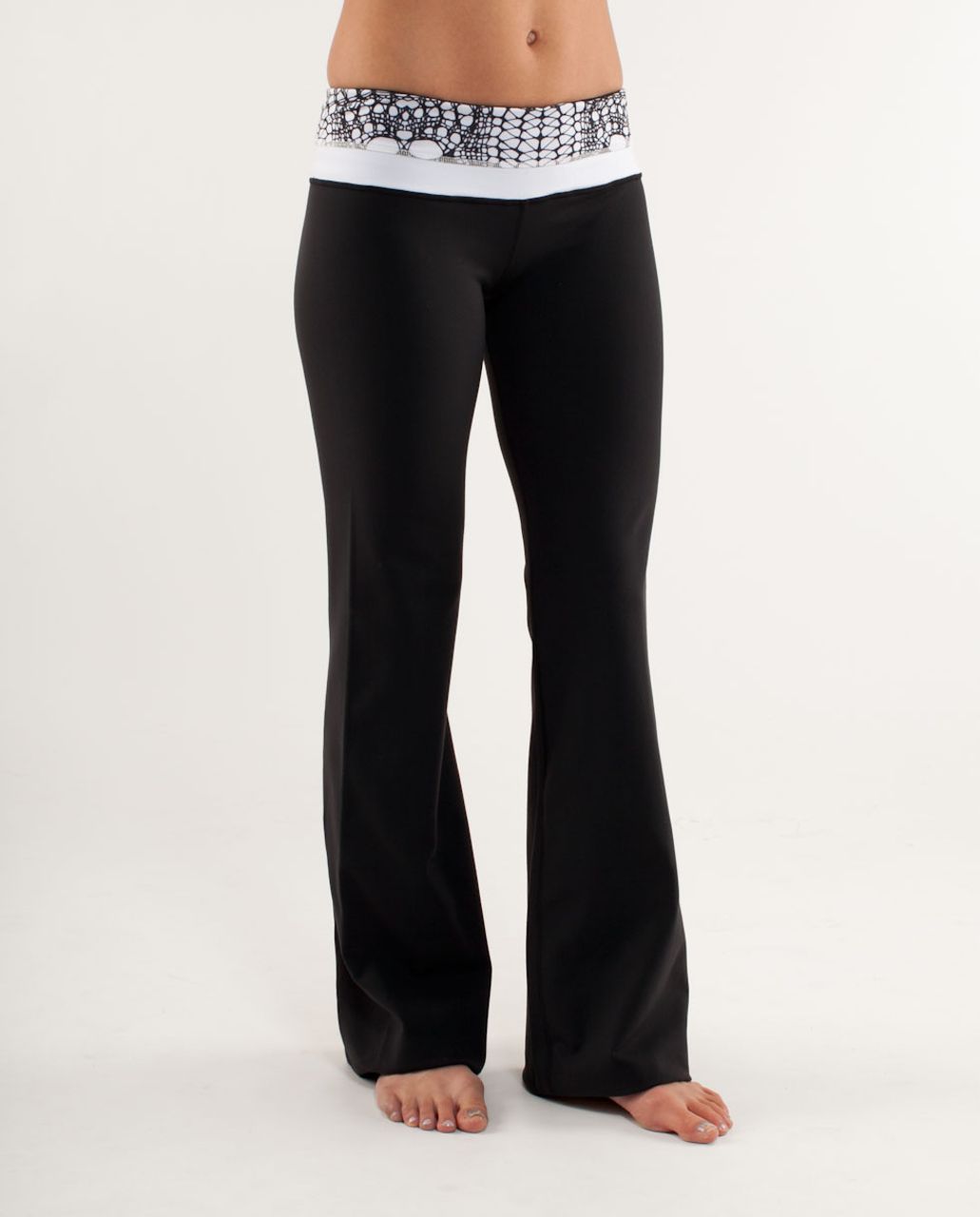 Lululemon Groove Pant (Regular) - Black /  White Black Glacier Lace /  White Black Glacier Lace