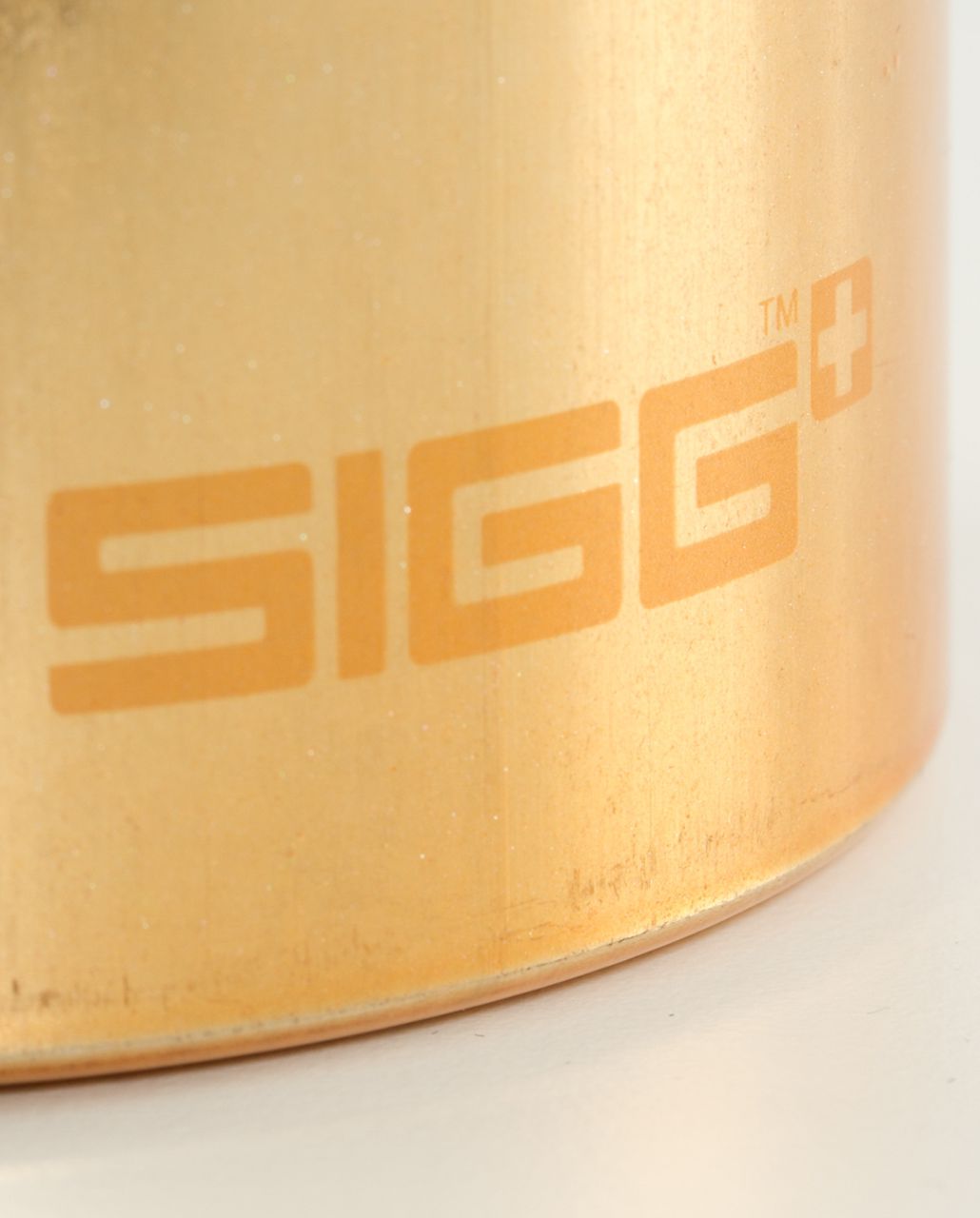 Lululemon Sigg 1L Sport Top Bottle - Gold