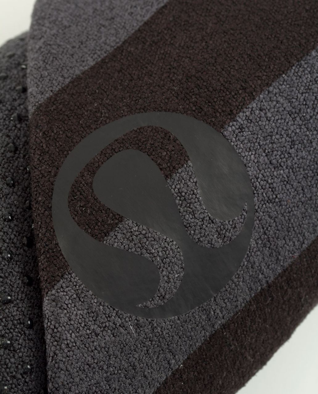 Lululemon Skidless Towel - Deep Coal Coal Wide Tonal Stripe