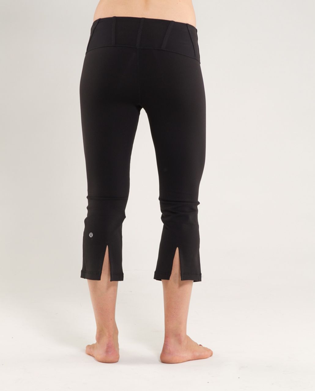 Lululemon Tadasana Slit Crop - Black 