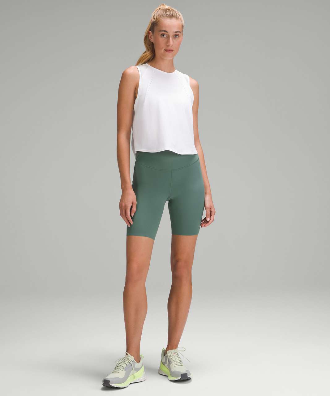 Lululemon Base Pace High-Rise Short 8" - Medium Forest