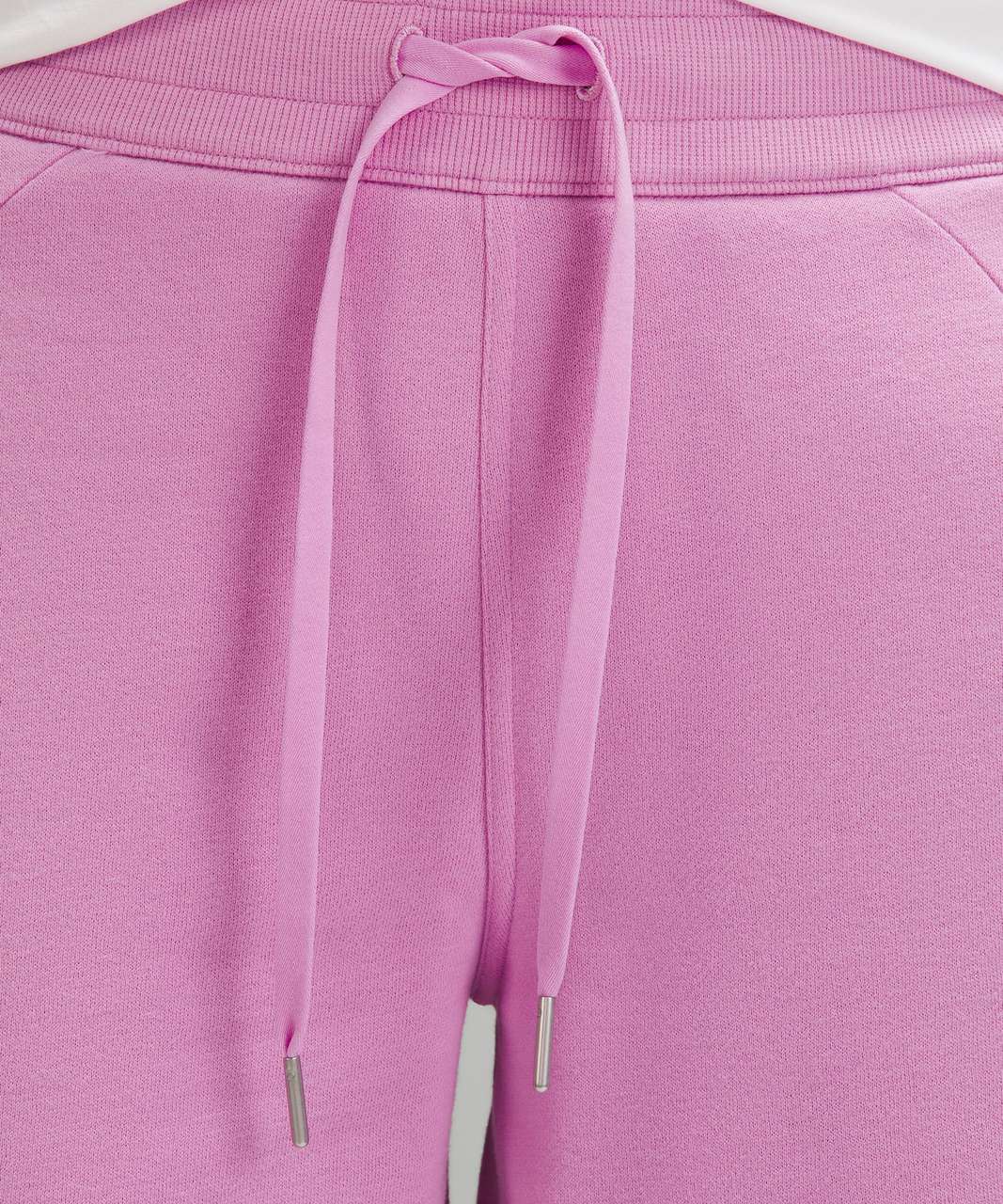 Lululemon Scuba High-Rise Short 5" - Dahlia Mauve