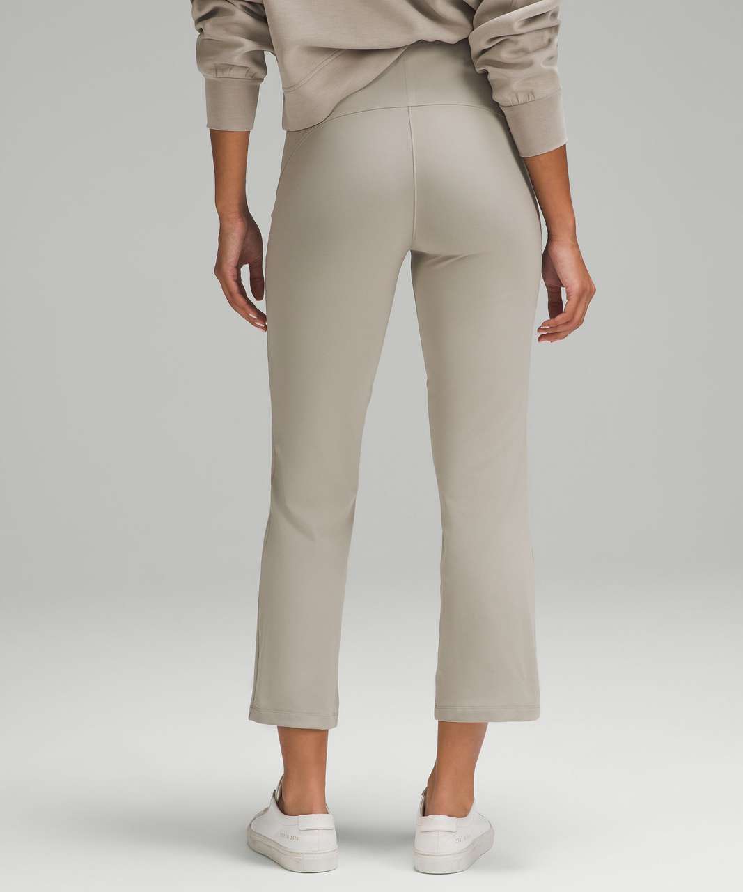 Smooth Fit Pull-On High-Rise Cropped Pant