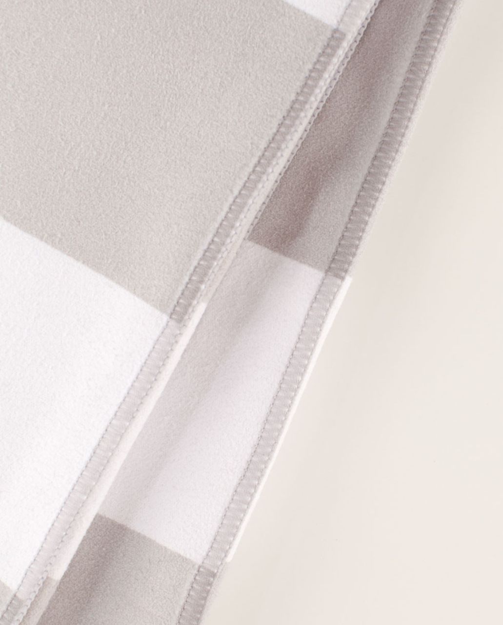 Lululemon Manduka Equa Towel (LG) - Silver Spoon White Really Bold Stripe