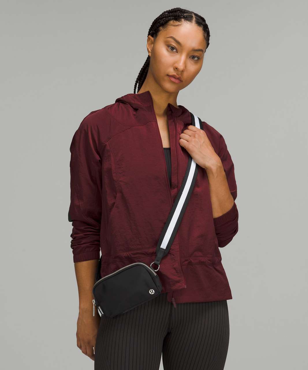 lululemon everywhere cross body bag