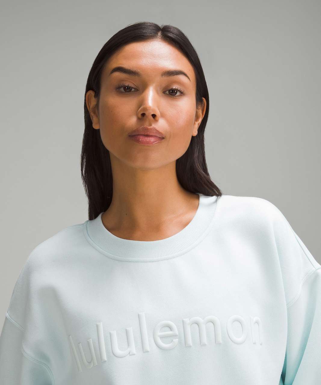 https://storage.googleapis.com/lulu-fanatics/product/88531/1280/lululemon-perfectly-oversized-crew-fleece-sheer-blue-037112-470158.jpg