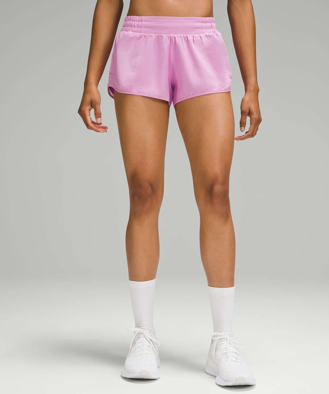 Lululemon Hotty Hot Low-Rise Lined Short 2.5" - Dahlia Mauve