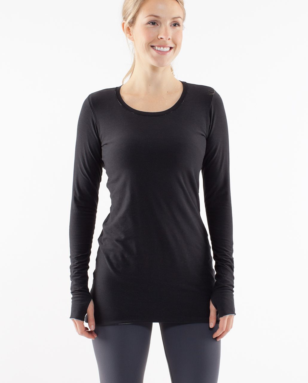 Top Lululemon Black size 2 US in Polyester - 41612116