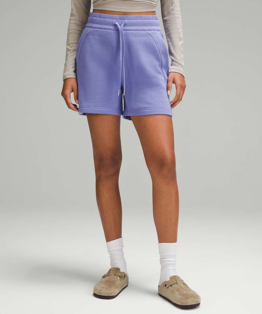 Lululemon Scuba High-Rise Short 5" - Dark Lavender