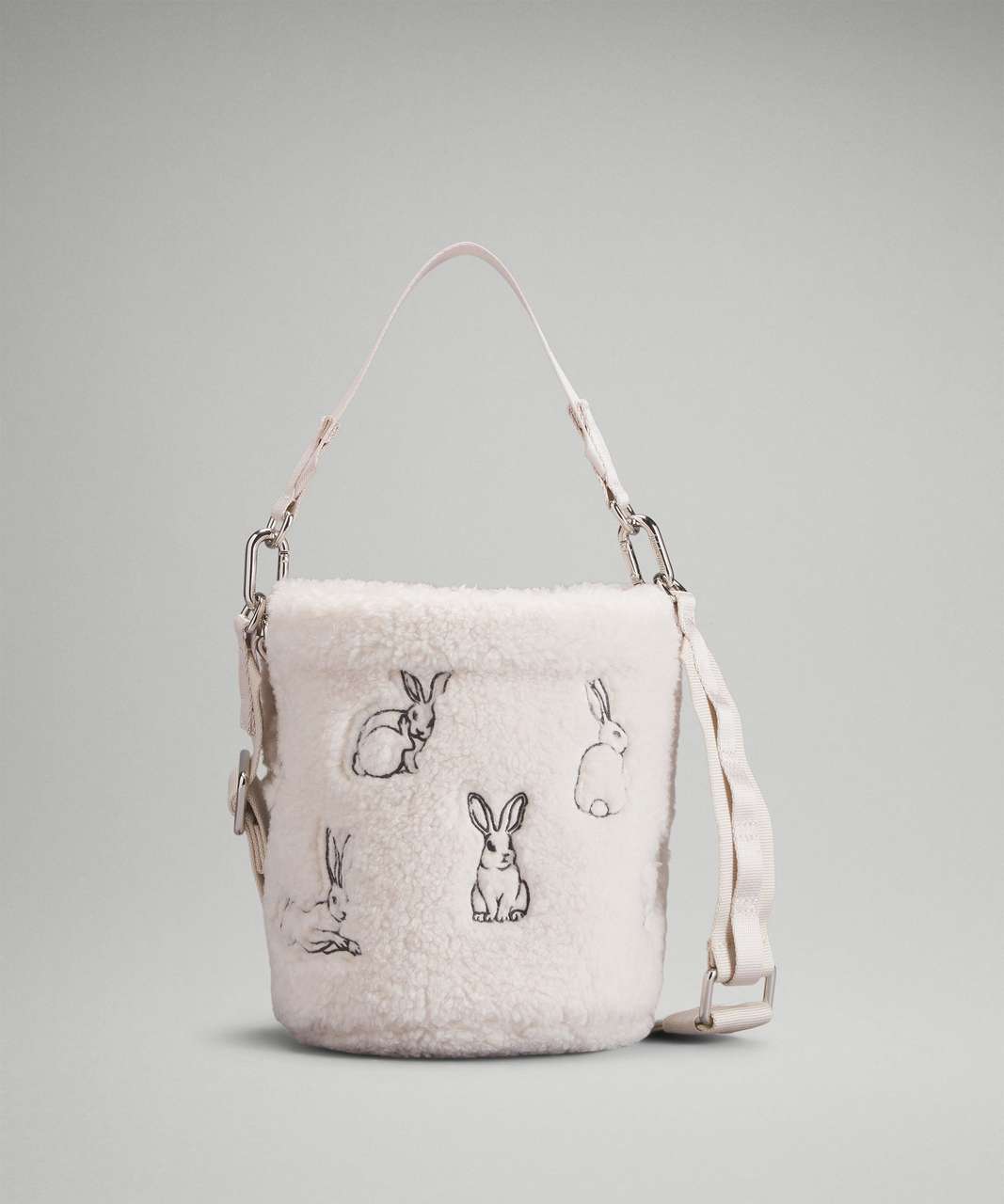 Lululemon New Year Crossbody Fleece Bucket Bag 2.5L - Rabbit Lululemon New Year Crossbody Fleece Bucket Bag 2.5L - Rabbit
