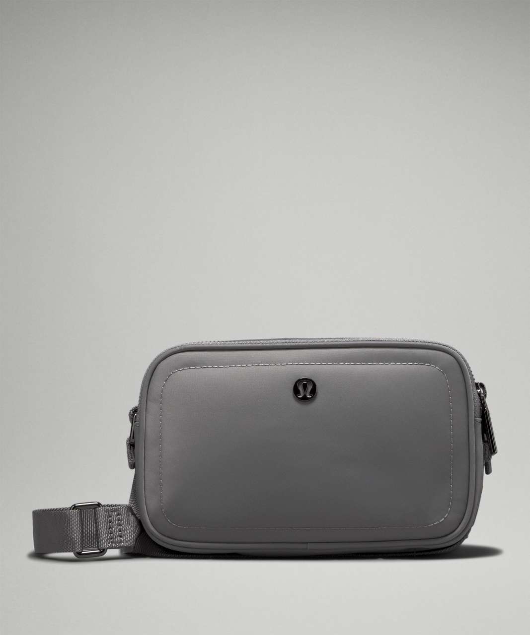 Lululemon Crossbody Camera Bag 2L - Asphalt Grey