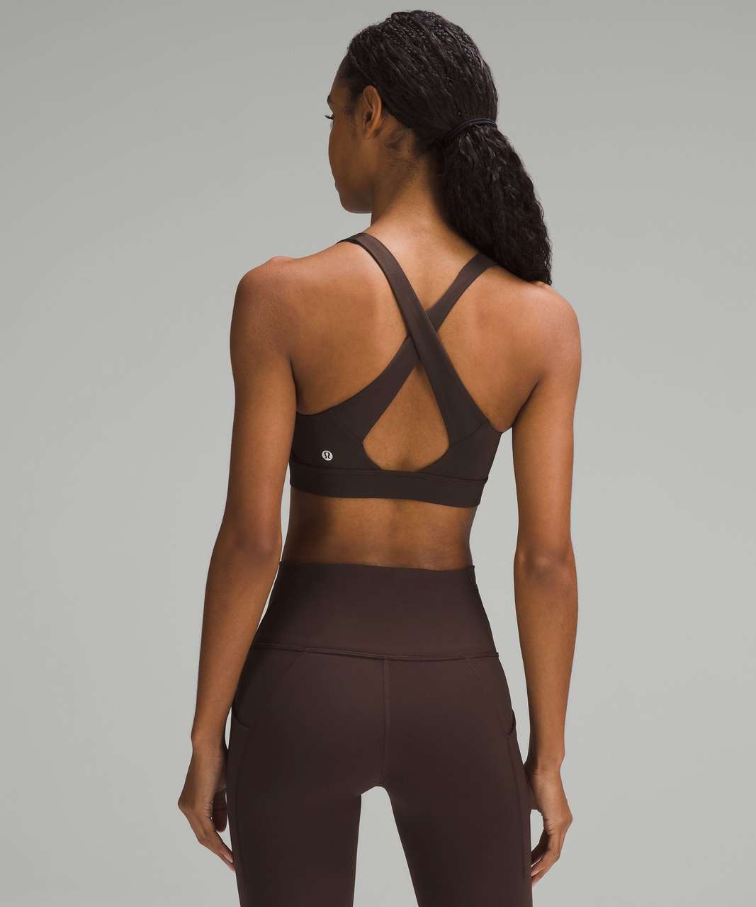 aim'n® LUXE SEAMLESS - Medium support sports bra - espresso/light brown -  Zalando.de