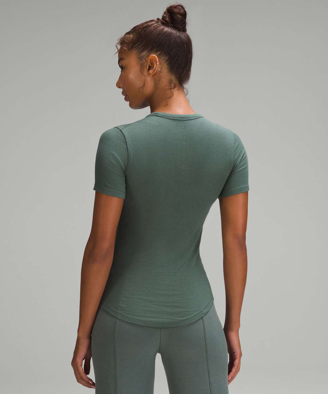 lululemon VENT TECH SHORT SLEEVE MANGO DREAM - Basic T-shirt - medium forest  dark forest/green - Zalando.de