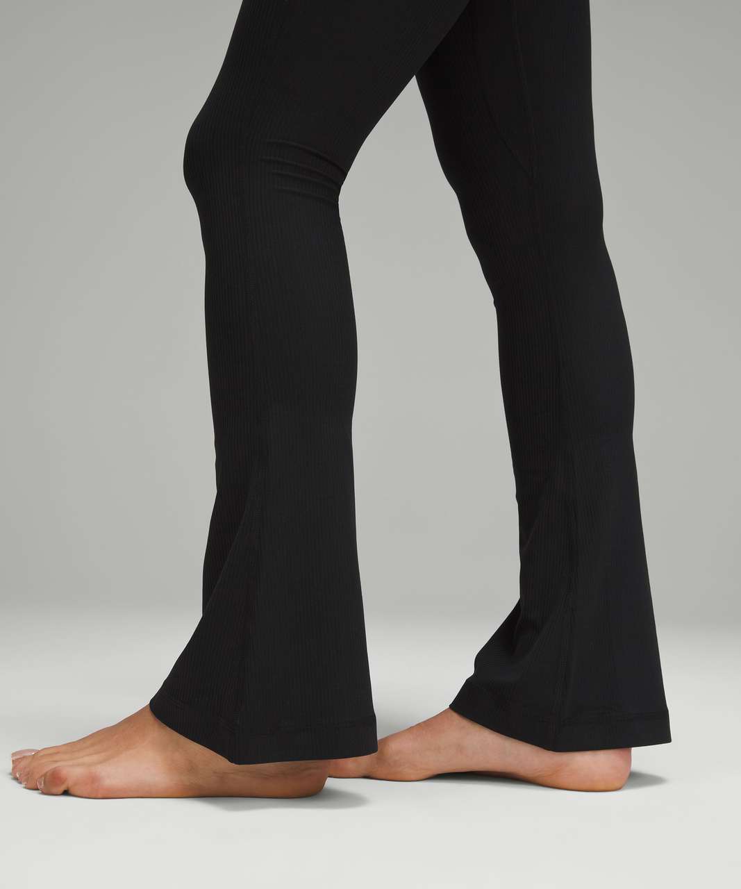 Ribbed Flared Pant