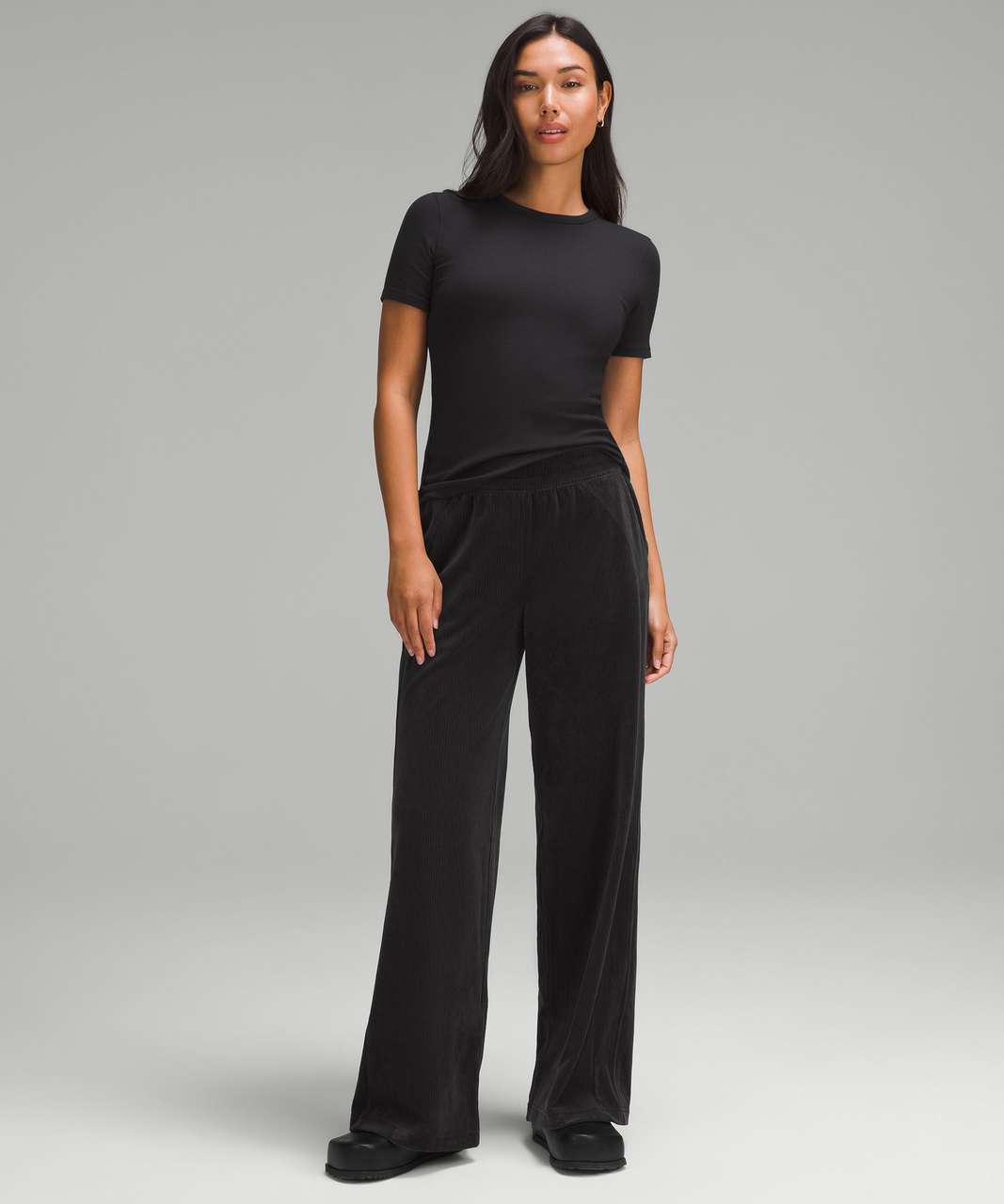 Lululemon Scuba Mid-Rise Wide-Leg Pant *Velvet Cord - Black