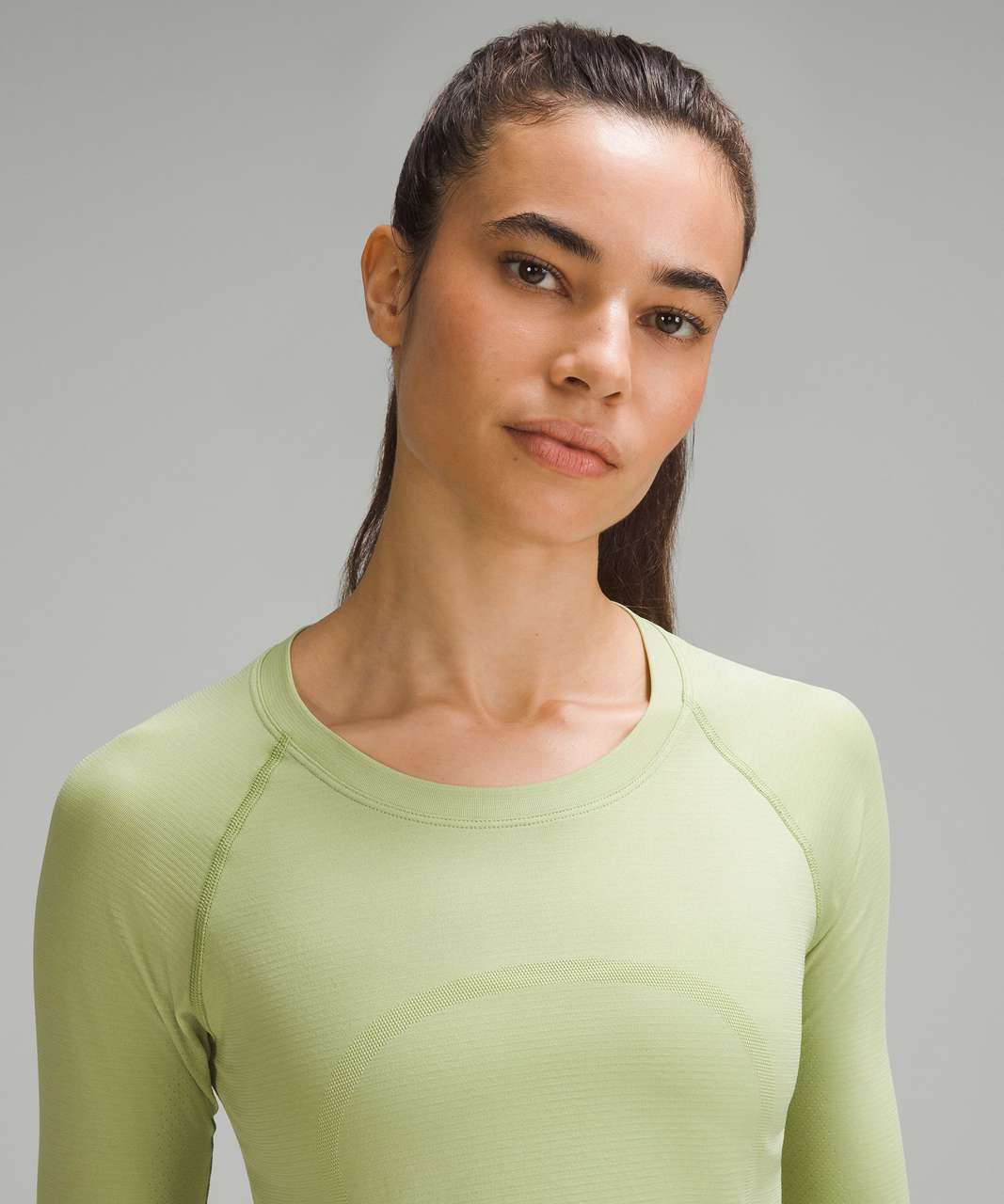 Lululemon Swiftly Tech Long-Sleeve Shirt 2.0 *Race Length - Edamame Green / Edamame Green