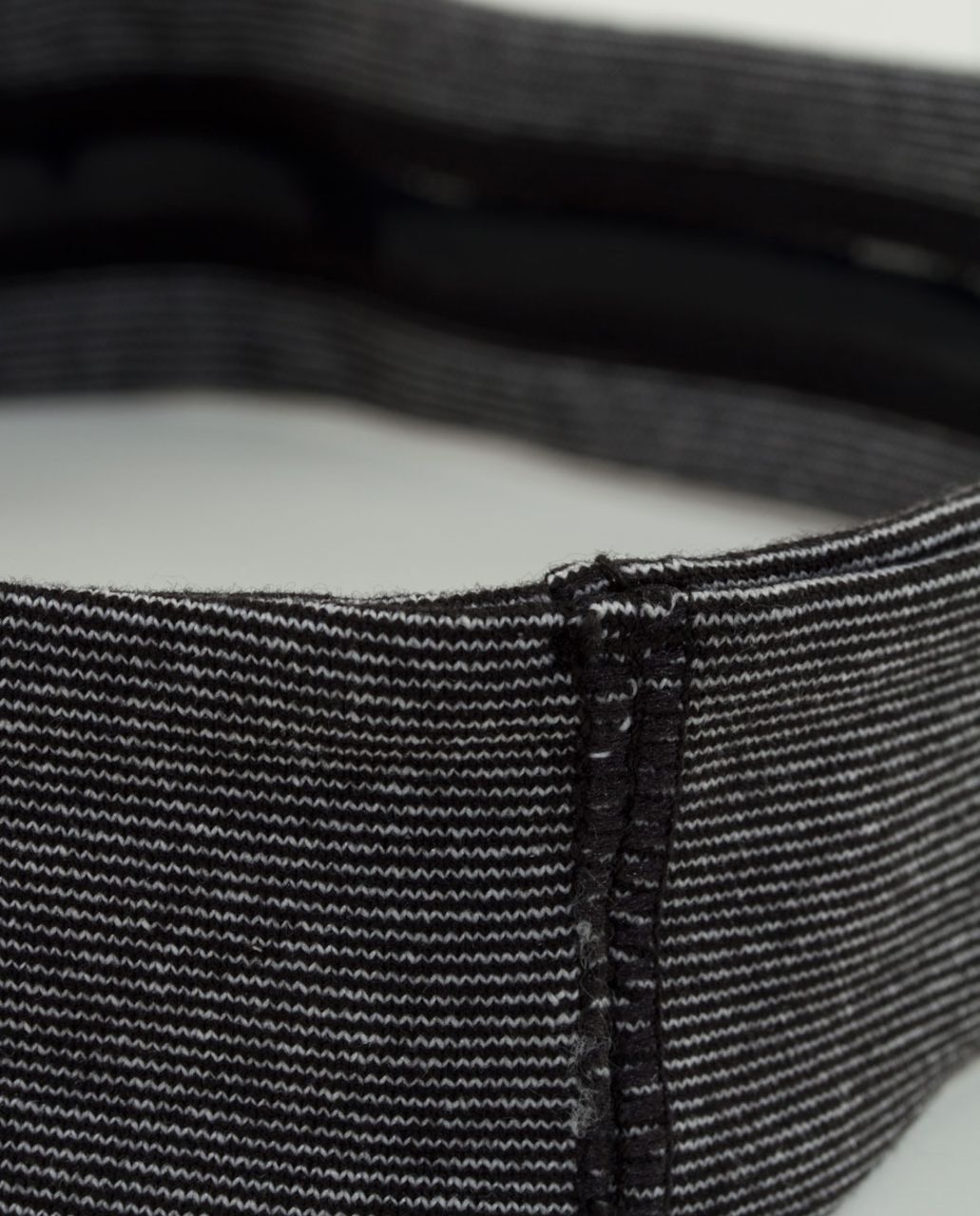 Lululemon Slipless Headband - White Black Mircostripe